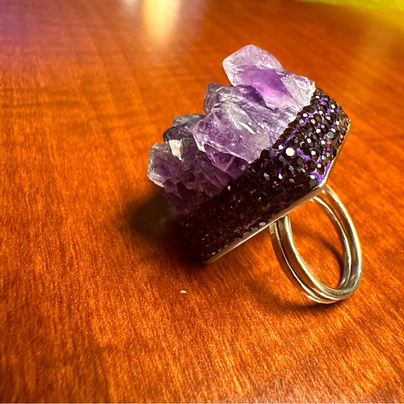 Amy-theist Crystals and Skorsky Crystal ring - Picture 3 of 7